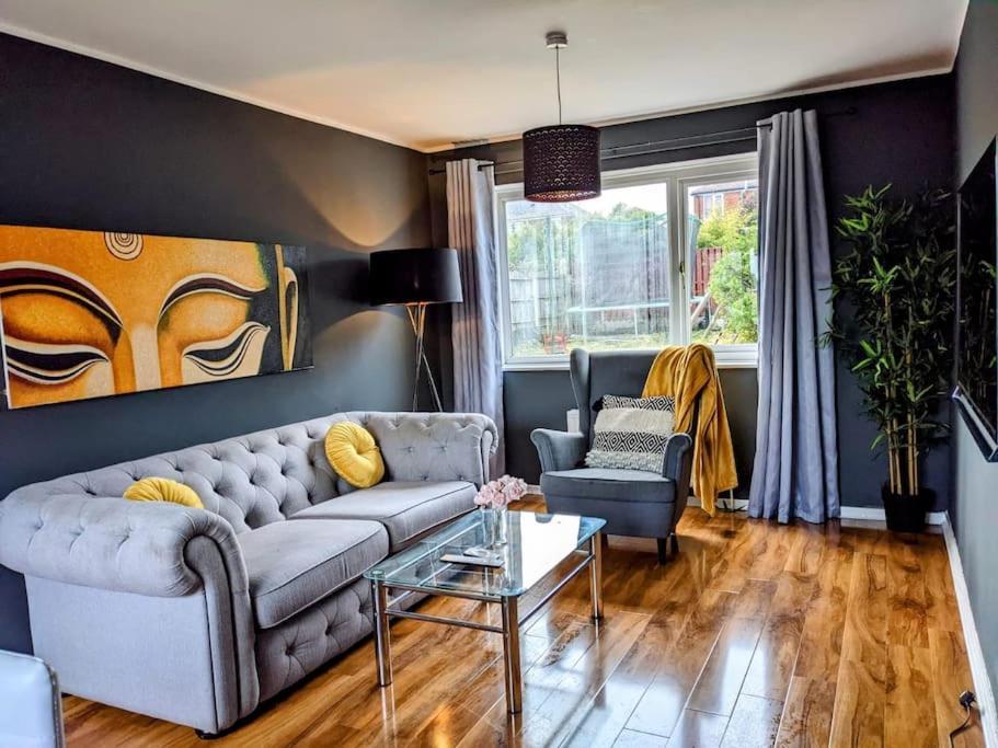 Hidden Gem !Stunning 3 Bedroom Home In Sheffield Handsworth Dış mekan fotoğraf