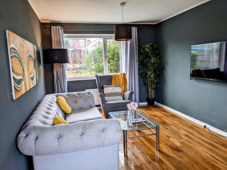 Hidden Gem !Stunning 3 Bedroom Home In Sheffield Handsworth Dış mekan fotoğraf